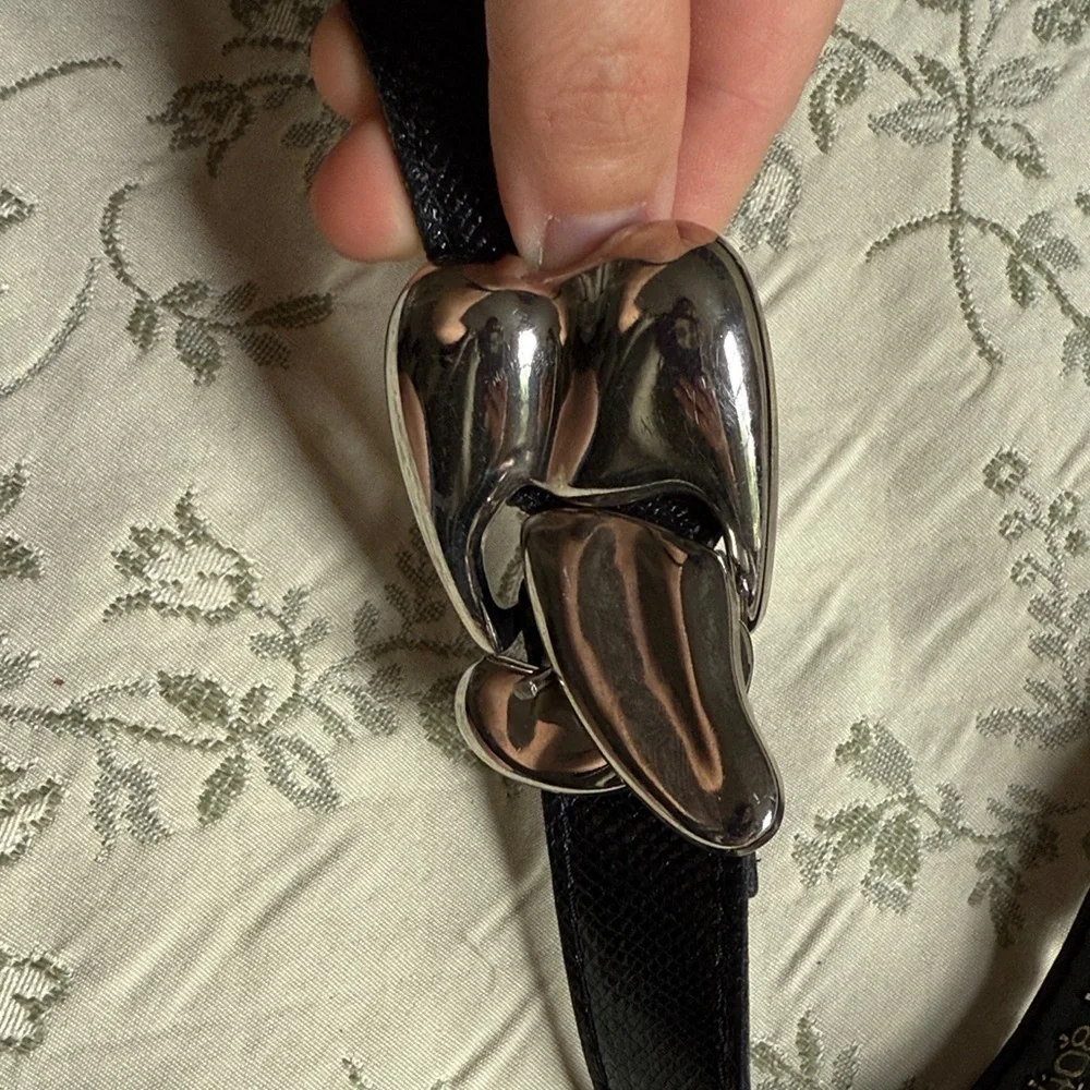 Black Leather Belt with Silver Buckle and Multicolor Accents Vintage Small. - Picture 13 of 17